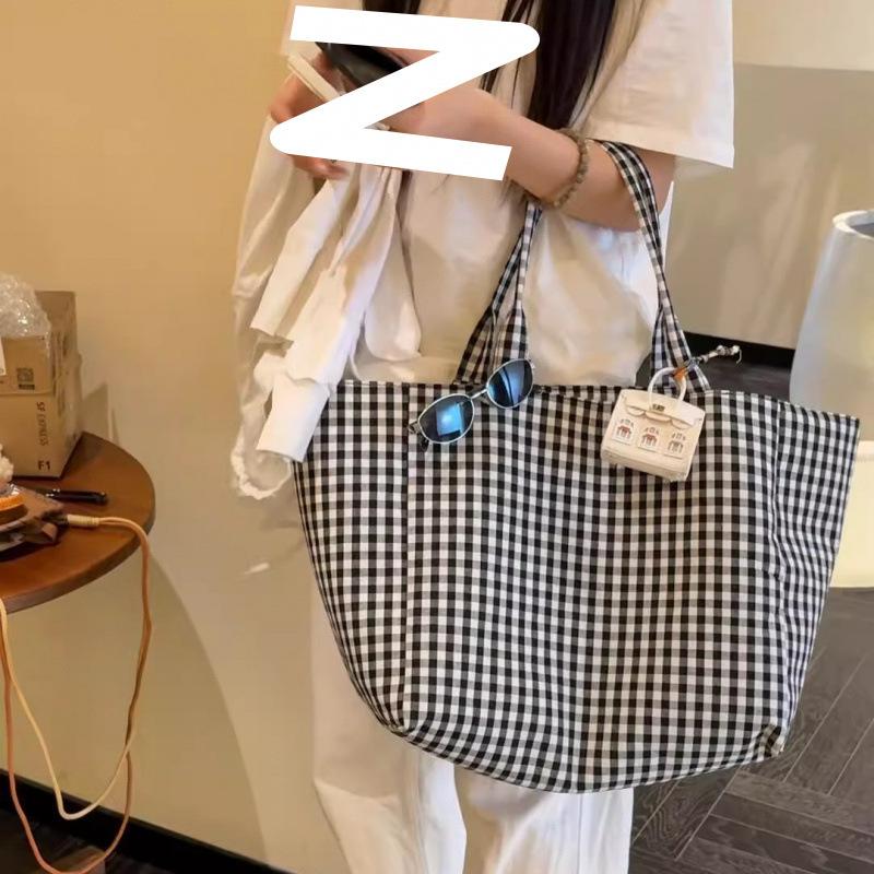 

Japanese two-dimensional yuan bar pain bag baby bag 2025 new pink polka dot shoulder bag cute large-capacity tote bag large [double-sided back]