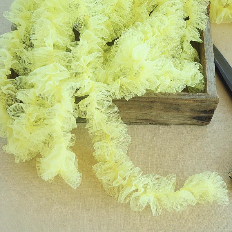 NEUES 5cm Breites Farbiges Netz Mittelfalten Rüschen Tüll Spitze Band DIY Kleid Rock Hut Dekoration Haustier Spielzeug Kleidung Nähzubehör