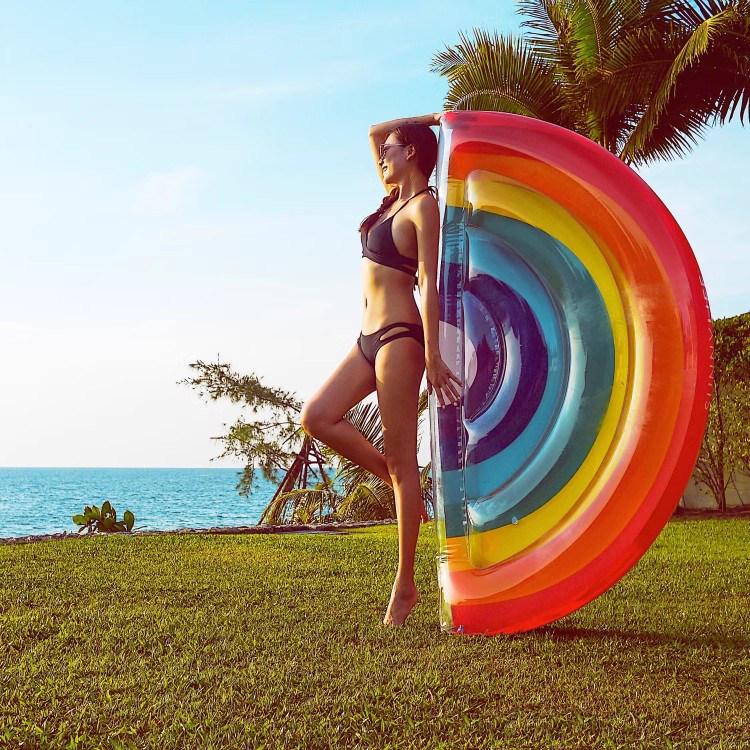 Inflatable Pineapple Cactus Watermelon Pizza Rainbow Pool Float Set