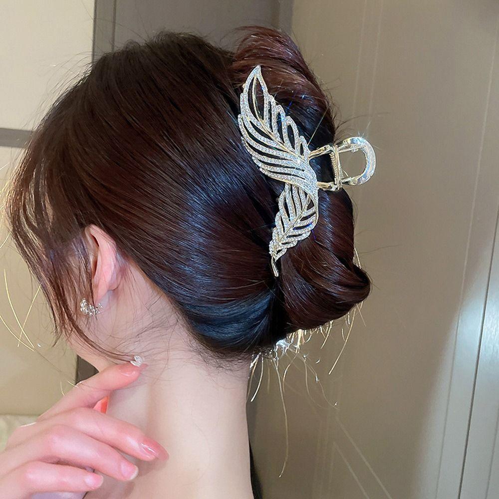 

Заколка для волос в виде бабочки и кролика, заколка для волос в корейском стиле, заколка для волос в виде когтя для девочек, женская заколка в виде акулы A