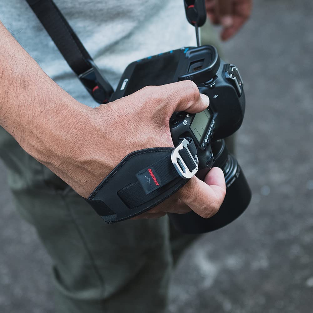 peak design Camera Strap Stylish and CL-3 Clutch, Black. Convenient. [Used]