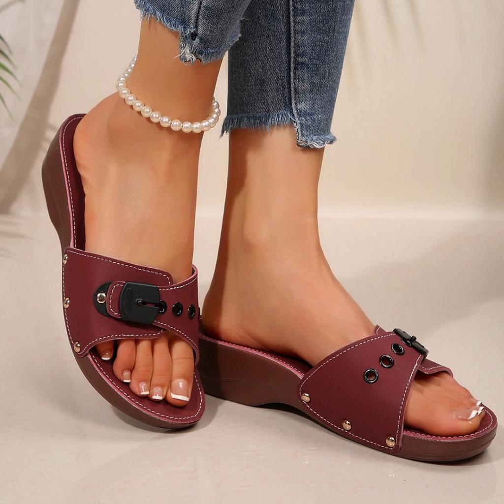 2025 European and American foreign trade summer new thick-bottomed lightweight belt button nails comfortable large size one-word slippers women