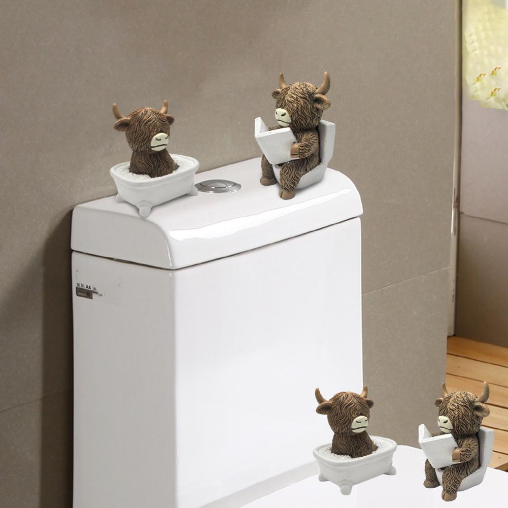 Highland Cow Statue Funny Resin Figurine Highland Cow Mini Figurine Realistic Sculpture Ornament for Home Decor Funny Highland