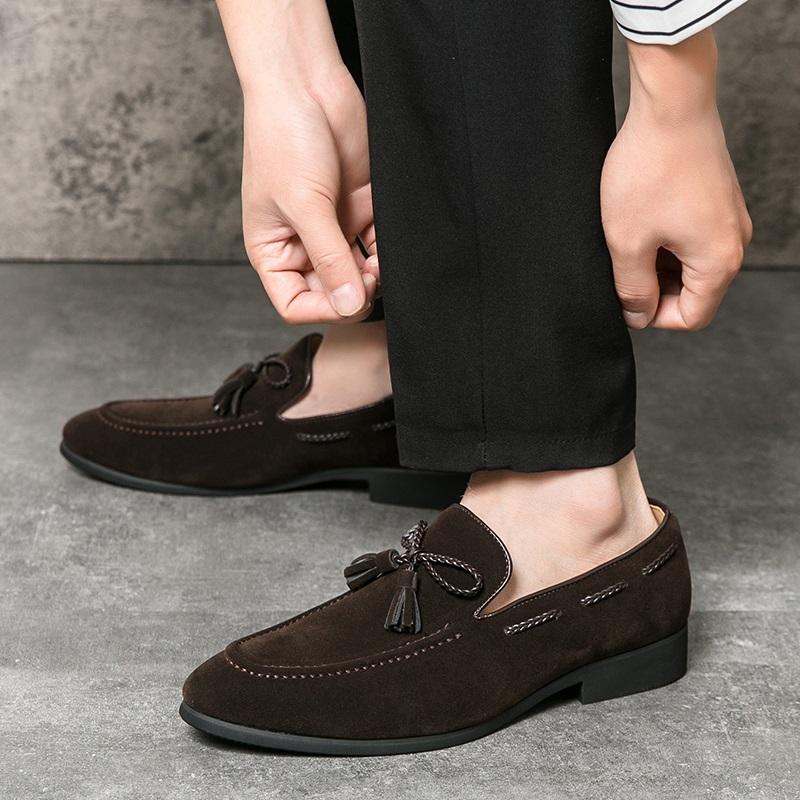 Fashion New Black Brown Loafers New Men's Pointed Bowknot Suede Leather Shoes Male Designer Formal Wedding Dress Homecoming Footwear