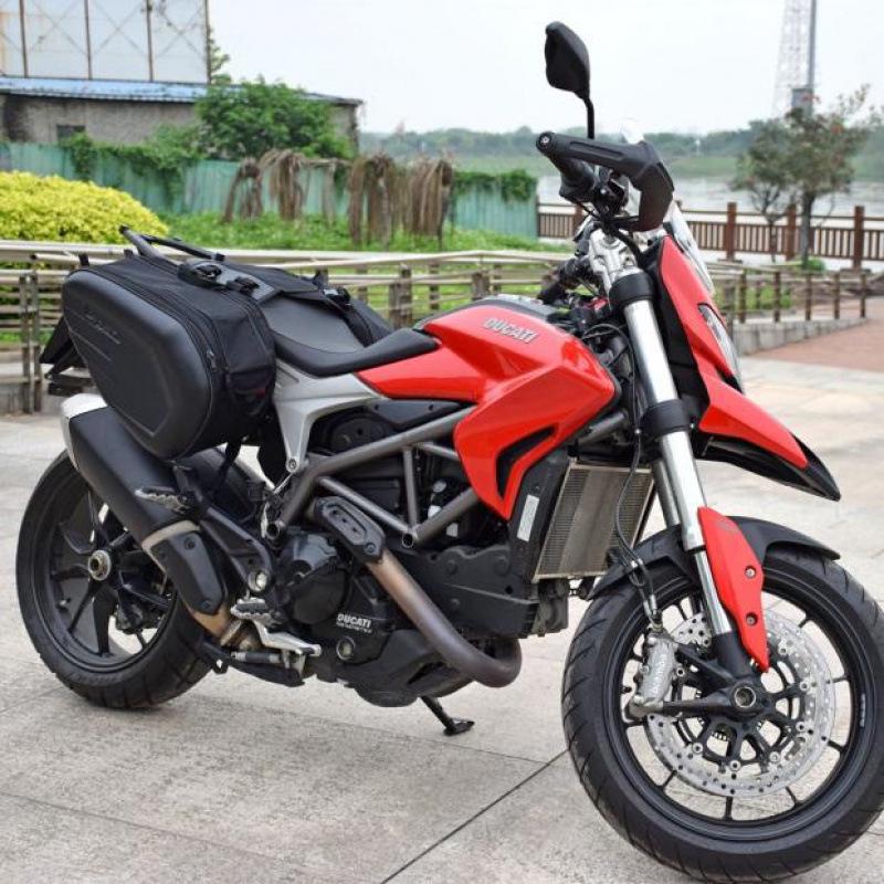 Devil Competition Multi-Functional Motorcycle Saddlebags: Double-Sided Helmet and Travel Bags