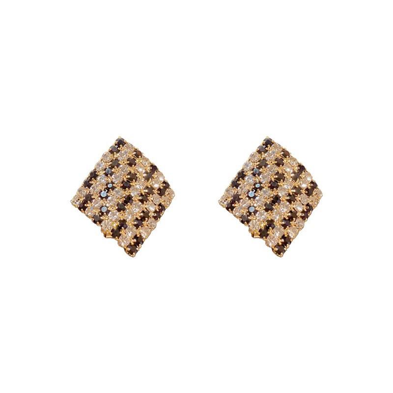 Simple temperament earrings, atmospheric high-end sense, versatile square earrings, Japanese and Korean sterling silver needle earrings, new earrings.
