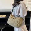New Japanese Style Quilted Shoulder Bag for Women Lightweight Padded Crossbody Tote Large Capacity Casual Commuter Bag