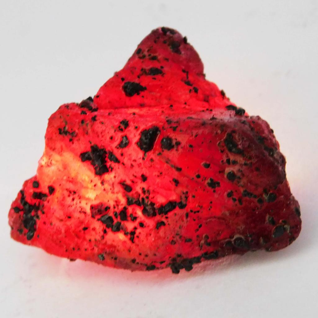 Natural Red Ruby Uncut Huge Rough 119.3 Ct Earth Mined   Loose Gemstone