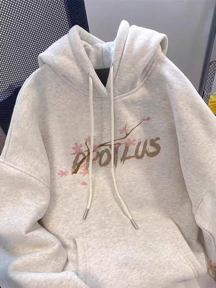 Unisex Hooded Sweatshirt: Trendy, Plus-size, Casual, and Versatile for Spring and Autumn. Perfect for High Street Style and Couple's Wear.