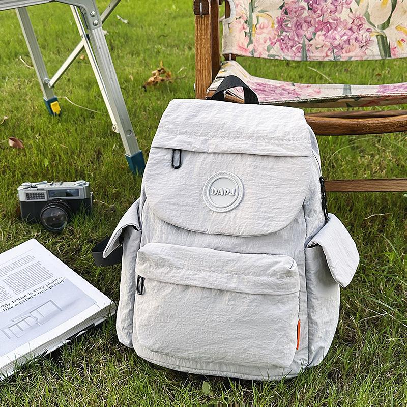 

Нишевый легкий рюкзак женский новый универсальный повседневный спортивный рюкзак для активного отдыха простой рюкзак