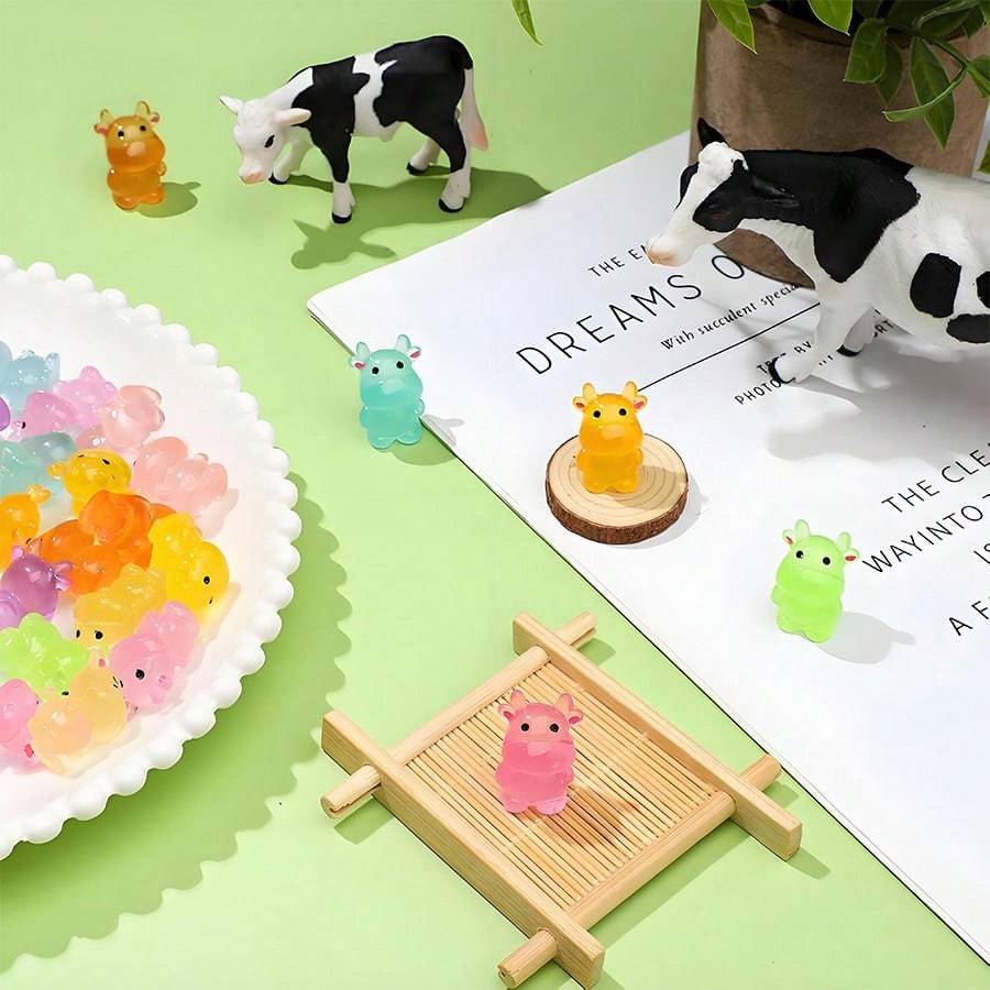 10/20pcs Luminous Mini Resin Cow, Glow In The Dark Cows Tiny Animals Figures DIY Crafts For Fairy Garden Micro Landscape Aquarium Micro