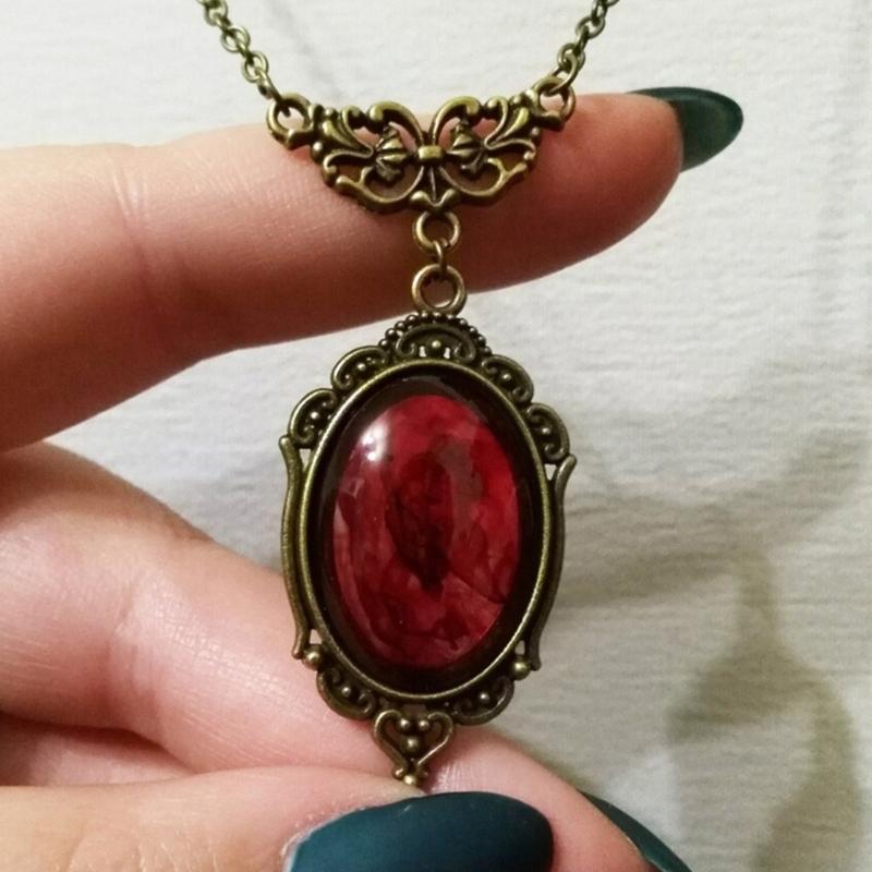 Gothic Oval Pendant Crystal Necklace Red Quartz Charm Necklace Vintage Chokers Women Fashion Jewelry Christmas Gifts