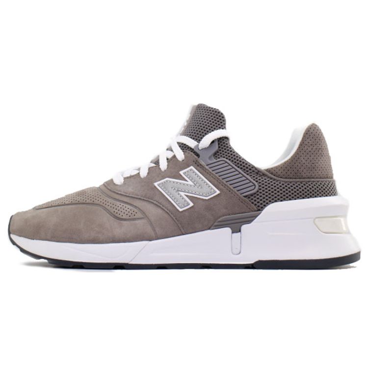 

Мужские кроссовки New Balance Comme des Garçons HOMME x 997S MS997CG3
