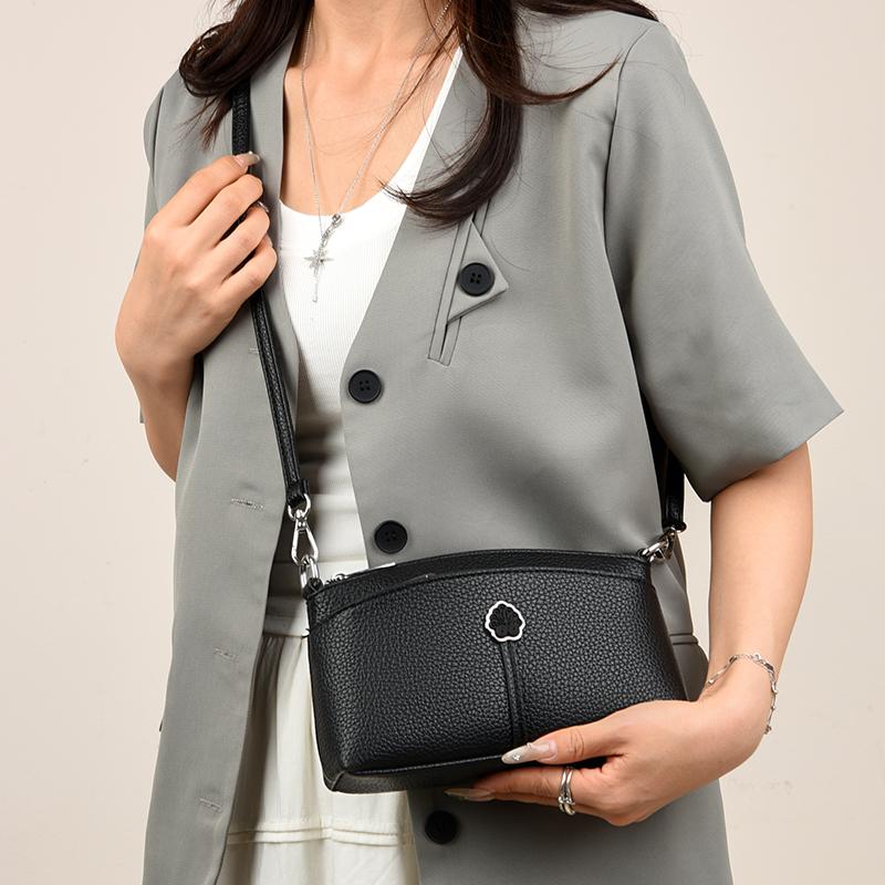 New Women'S Shoulder Purse Bag Fashion Atmosphere Crossbody Messenger Bag Women'S Small Mother Handbag Soft Leather Bags