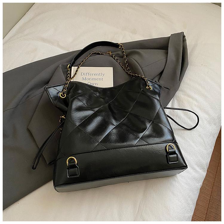 Niche High-value Diamond Chain Bag Autumn New Fashion Shoulder Bag Large-capacity Commuter Tote Bag