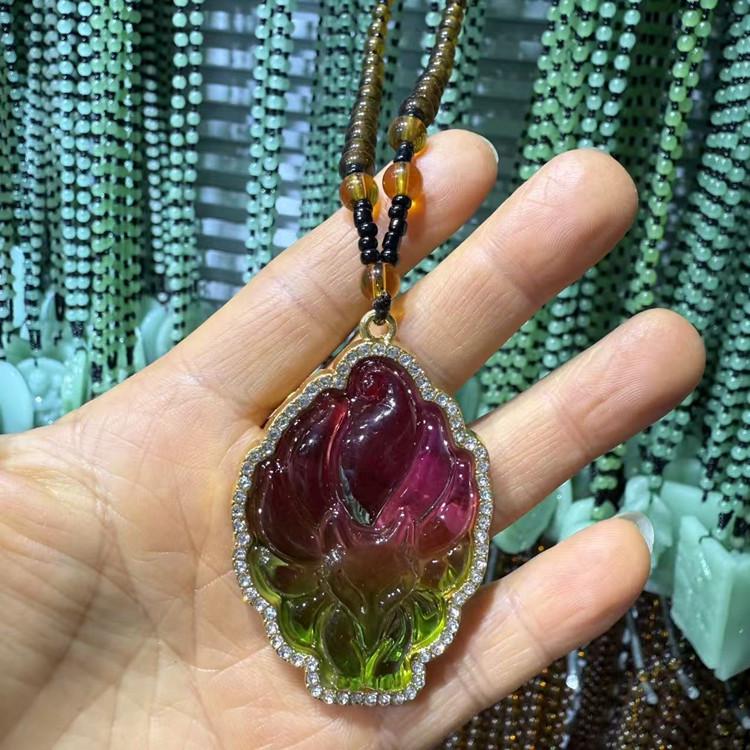 Obsidian Nine-Tailed Fox Pendant Necklace for Men and Women