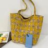 New Autumn Winter Fluffy Tote Crossbody Bag Fashi Plaid Textured Casual Shoulder Bag Large Capacity Casual Simple Storage Bag