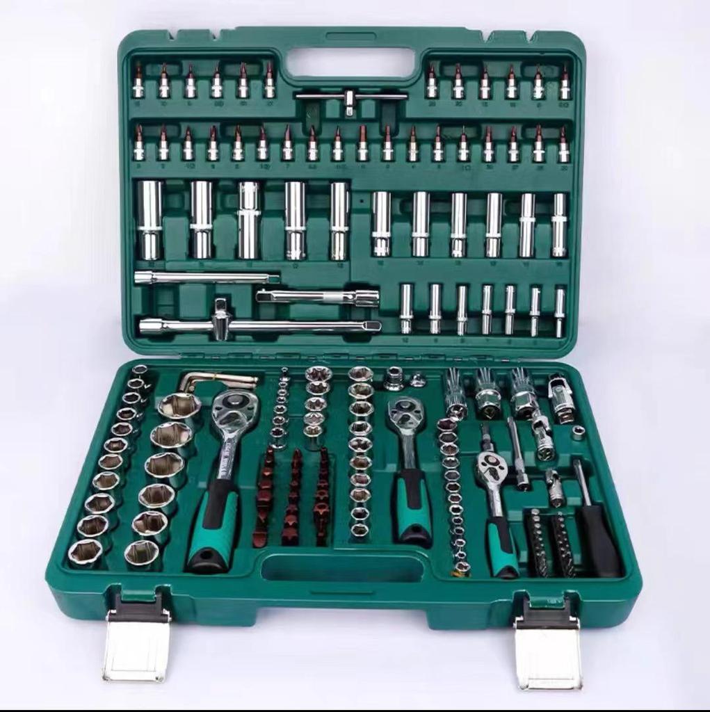 Multifunctional Ratchet & Socket Wrench Set for Car & Hardware Repair