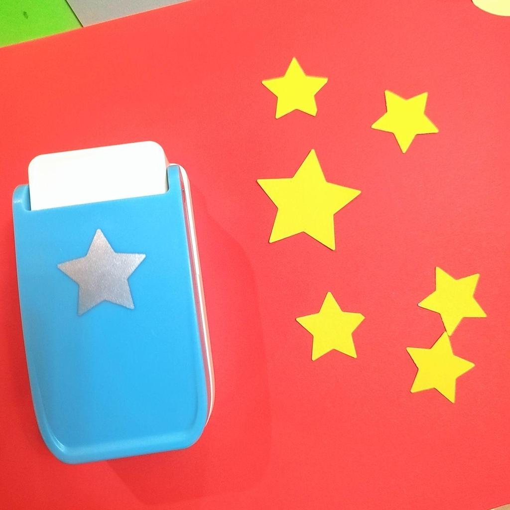Efficient Large Stamp Frame Embosser for DIY Kindergarten Projects and Student Planners
