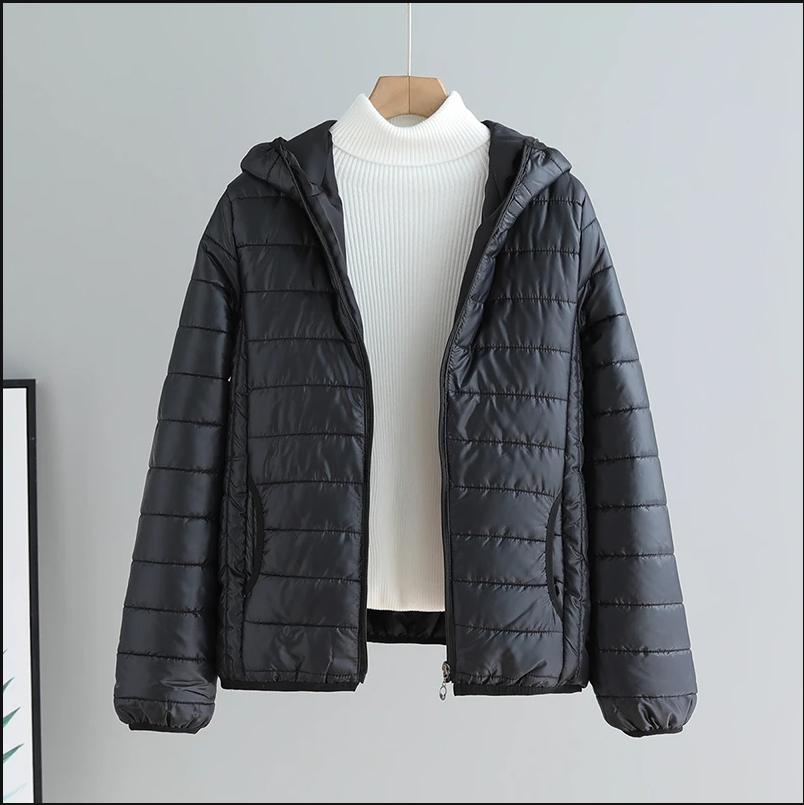 Giacca Leggera Imbottita in Cotone da Donna Nuova Invernale 2025 Cappotto in Cotone Sottile Ampio Corto Parka da Donna con Cappuccio Cappotto Capo d'Abbigliamento Esterno da Donna