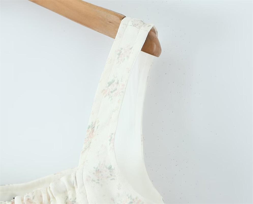 Women's Summer Floral French Lace Camisole: Waist-Cinching, Sleeveless, Square Neck, Spaghetti Strap Crop Top for Vacation