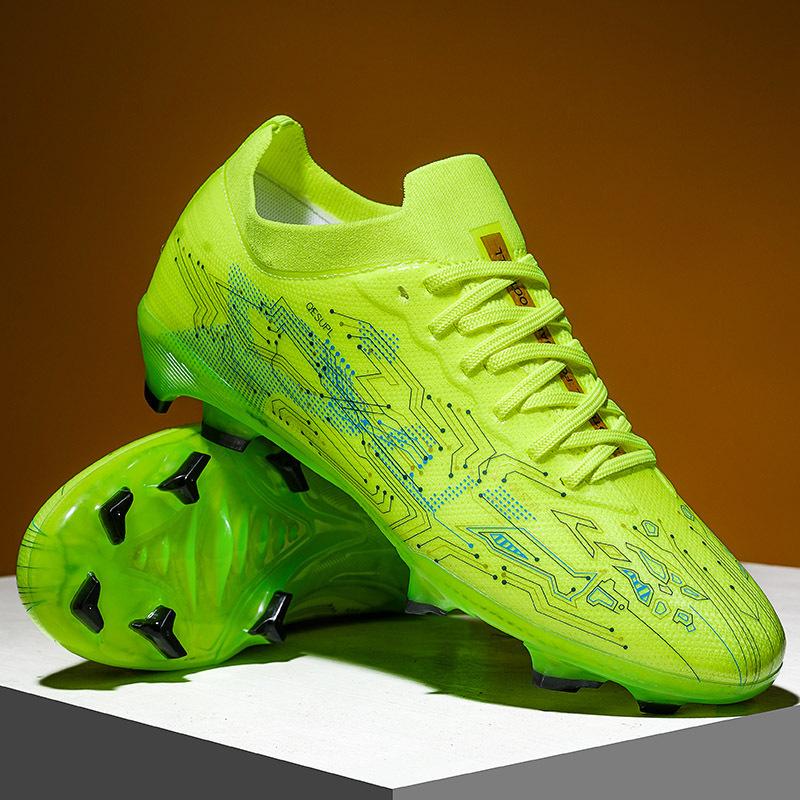 New Football Shoes Male Primary and Secondary School Students Artificial Turf Seamless Eager Long Nail Football Shoes
