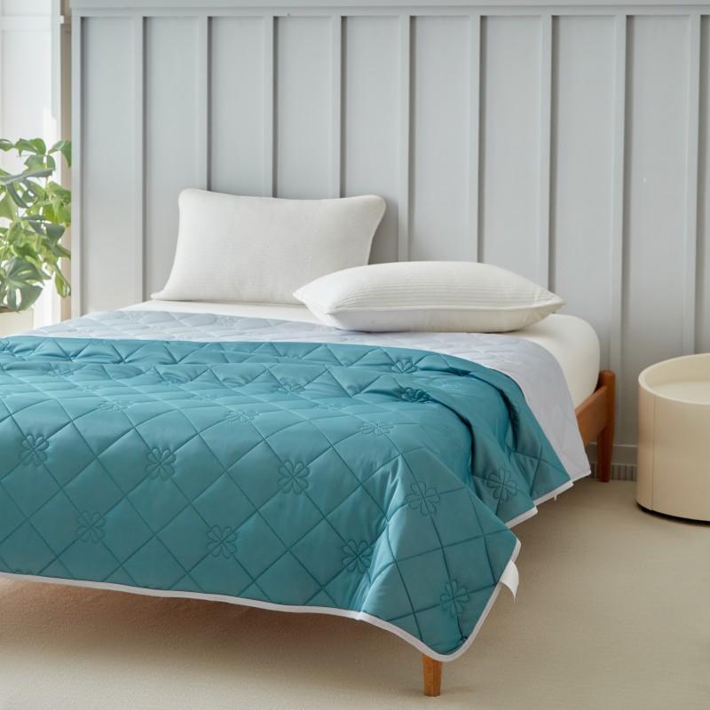 Lightweight Cool Quilt For Hot Sleepers Summer Cooling Blanket Smooth Double Side Cold Bedspred Comforter