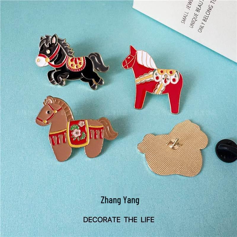 Colorful 2026 Year of the Horse Metal Brooch - Little Horse Pin Badge for Clothing Accessories