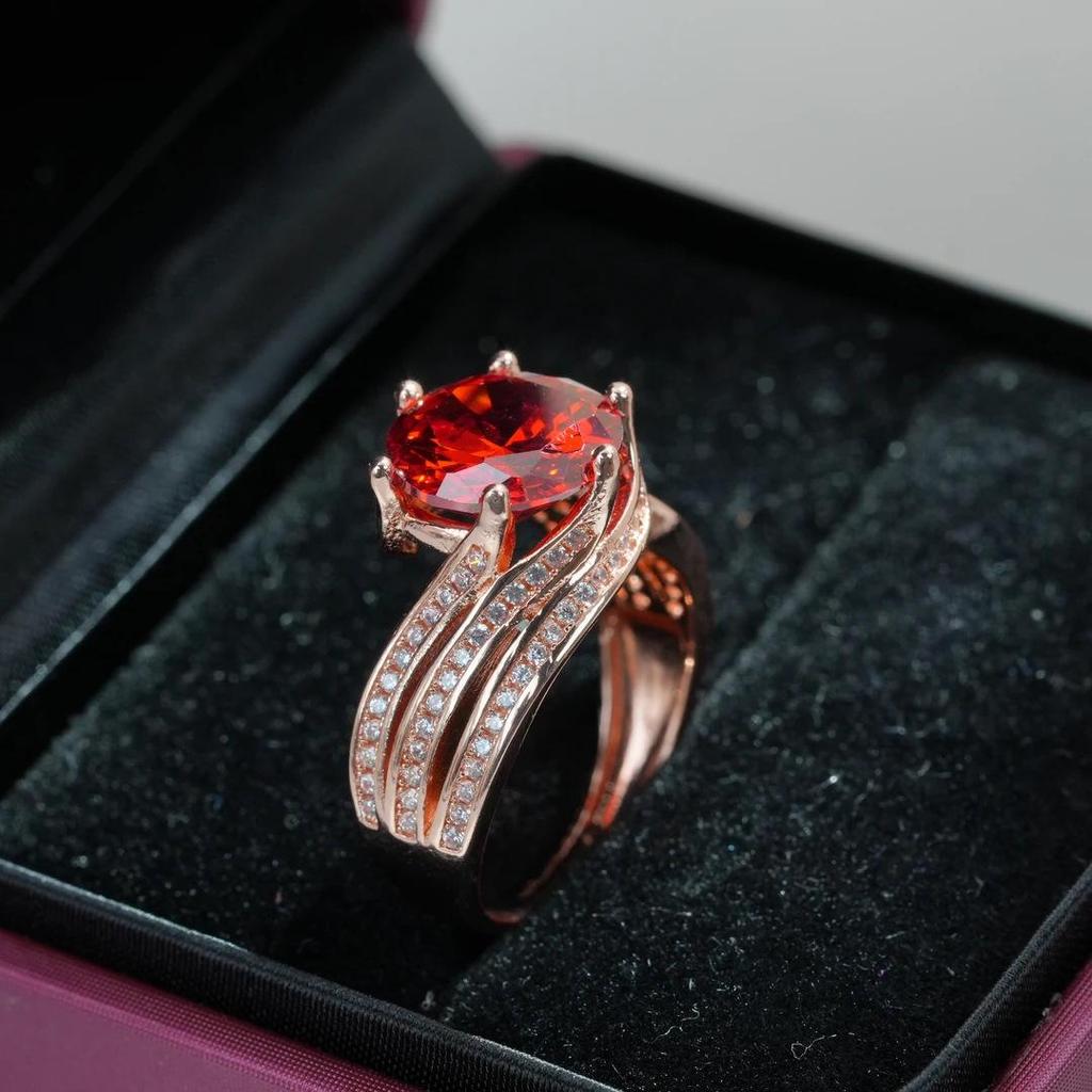 Douyin Pomegranate Red Champagne Gold Zircon Ring - Fashionable & Versatile