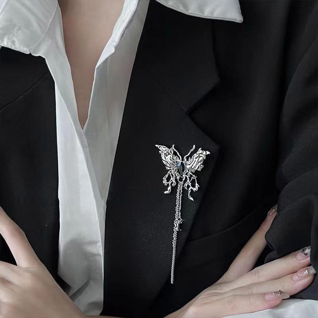 Unique Flowing Fringe Butterfly Pin Stylish Metal Brooch For Dresses Coats Scarves Decoration Gift For Fashion Lovers