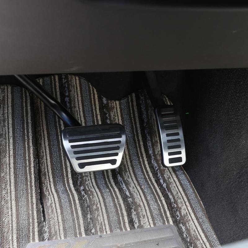 For Land Rover Defender 90 110 - Stainless steel No Drill Anti-slip Fuel Brake Steel Pads Pedals Cover Car Accessories