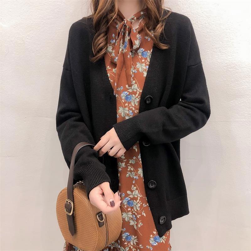 Spring and Autumn New Loose Long-sleeved Top Lazy Wind Soft Waxy V-neck Knitted Cardigan Jacket with Sweater Women