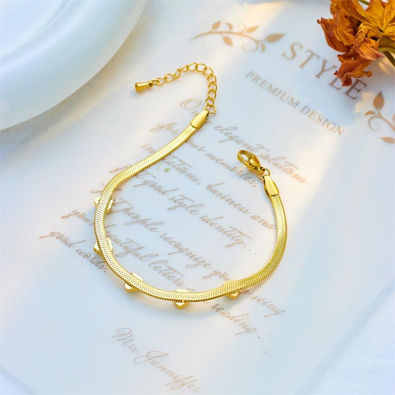 Gold Snake Chain Heart Emerald Choker – Vintage Romantic Jewelry, Love & Growth Gift for Women