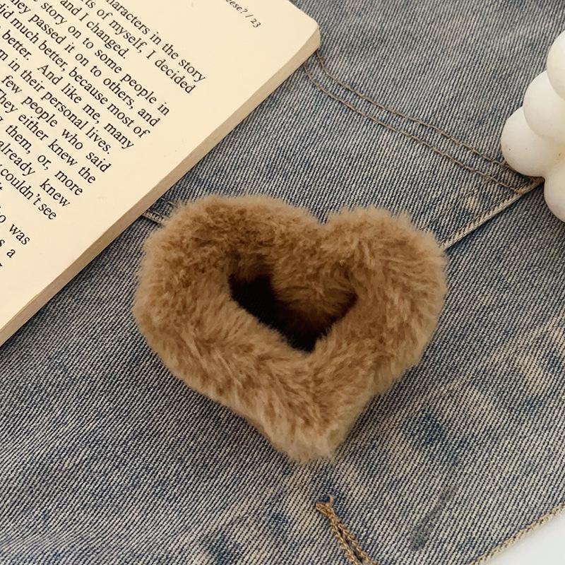 Autumn/Winter Furry Korean Plush Shark Hair Clip - Cute Updo Claw, Cross Clip, One-Word Design