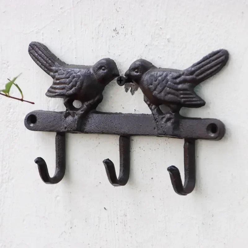 Letter Shape Hooks Metal Cast Iron Classical Retro Garden Courtyard Wall Decorate Clothes Hat Wall Mounted Rusty Colored Hook
