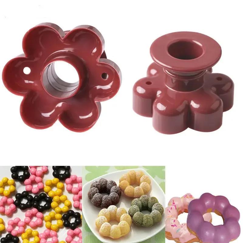 DIY Donut Cutter Maker Donut Cookie Cake Baking Mold Fondant Decoration Food Bakery DIY Baking Molds Kitchen Accessories 1Pcs 1