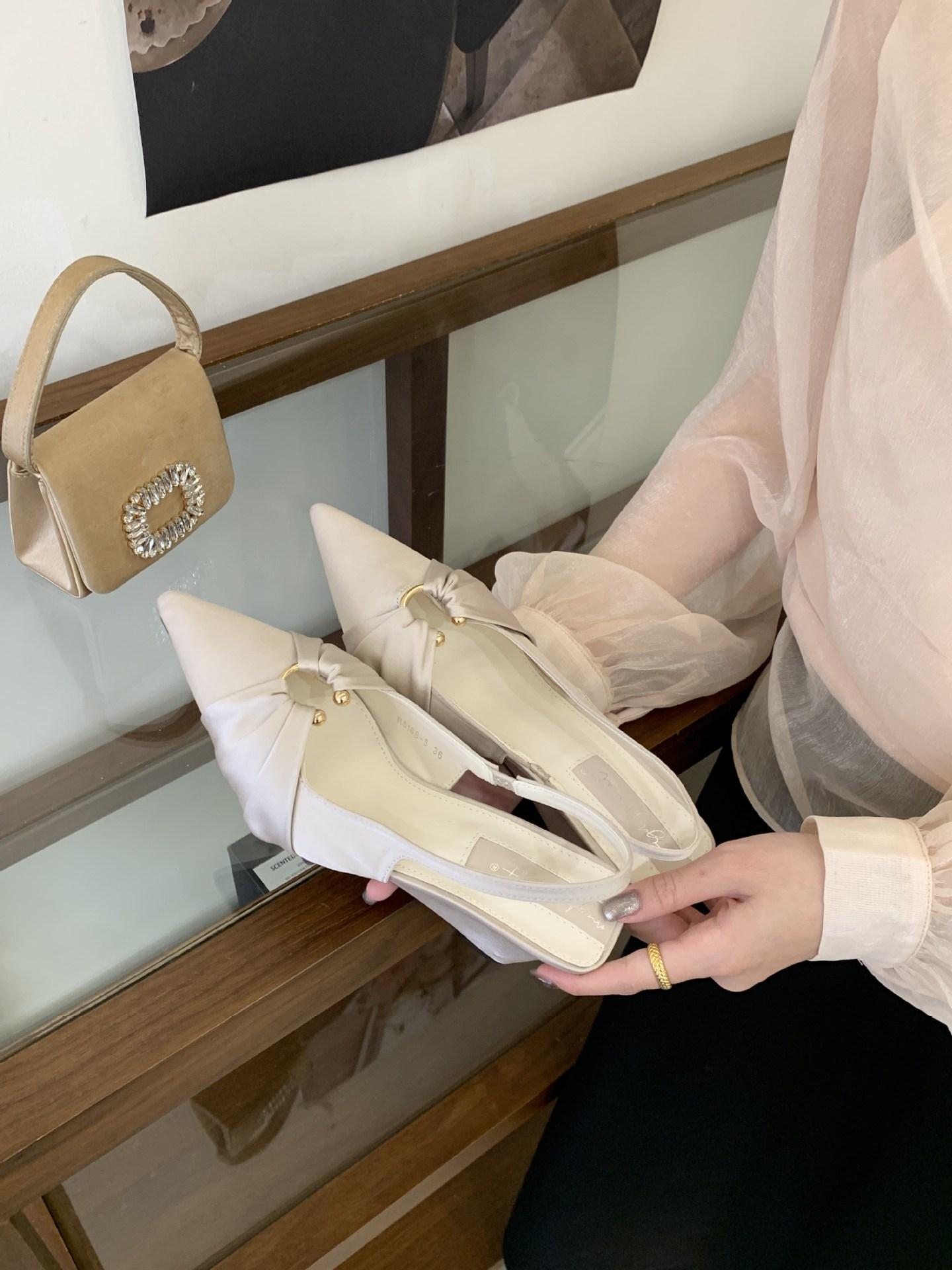 French Temperament Hollow Wedge Sandals Pointed Pleated High Heel Single Shoes Bag Head Sandals 35 абрикосовый 6390₽