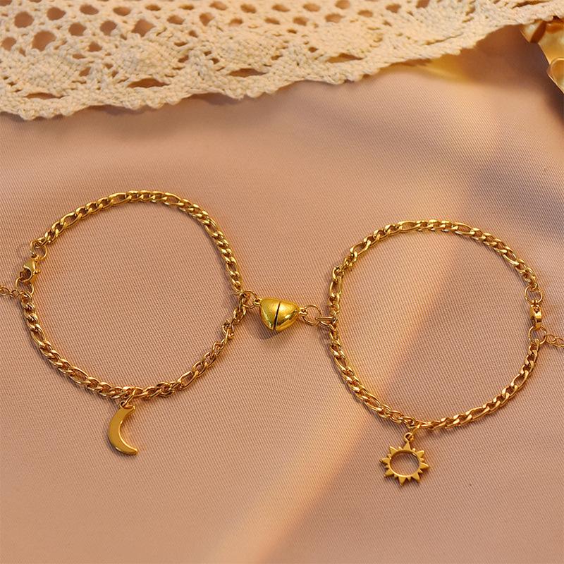 New Dream Stainless Steel Moon and Sun Pendant Gold Plated Magnetic Couple Relationship Bracelet for Gift