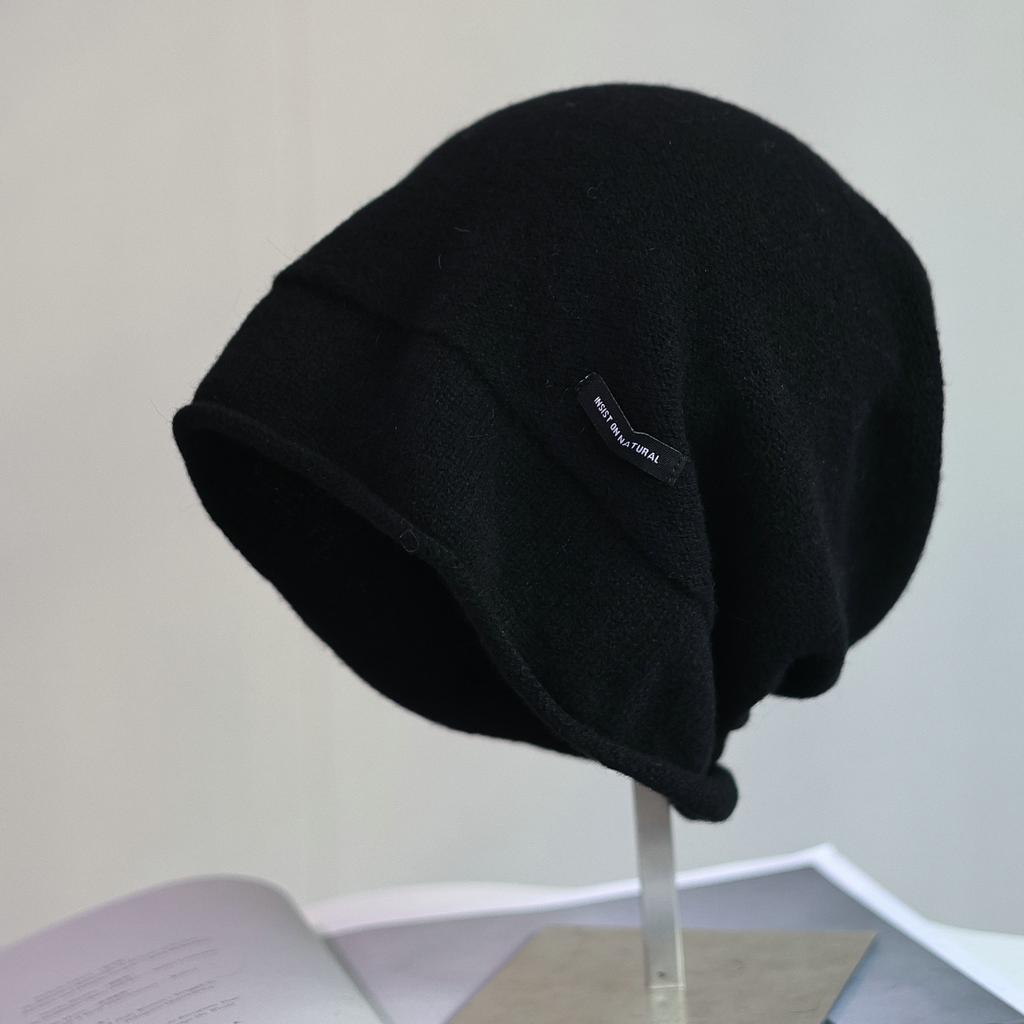 Laid-back Style Soft Knitted Pile Hat with English Logo  Fashionable and Casual Cold Hat for Autumn and Winter