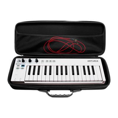 Boîtiers analogiques Le boîtier dédié Arturia KeyStep ou Native Instruments M32