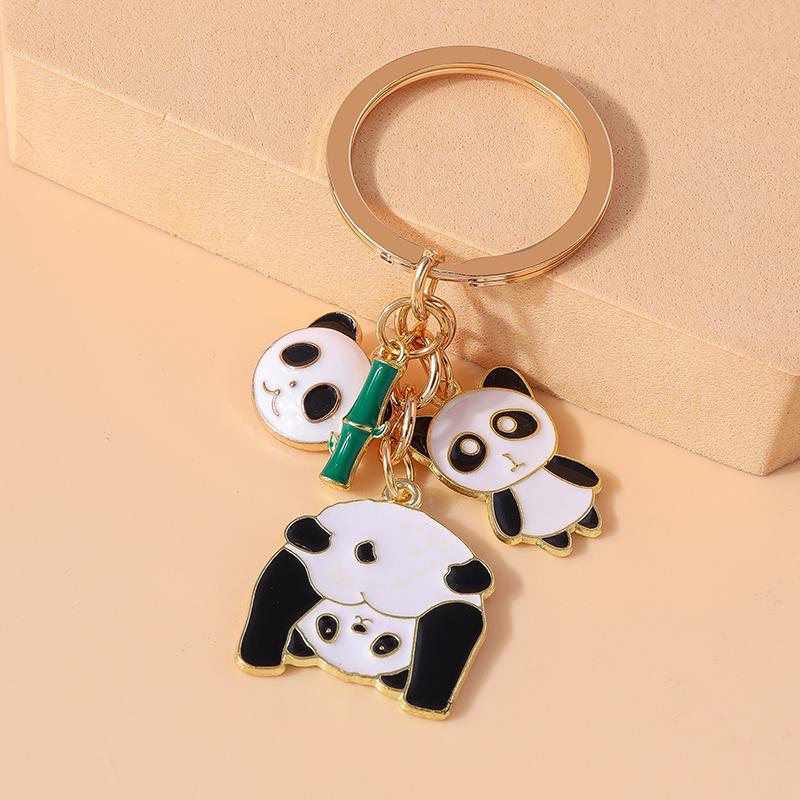 Lovely Enamel Panda Keychain Bamboo Keyring for Men Women Car Key Holder Handbag Pendant DIY Handmade Jewelry Gift