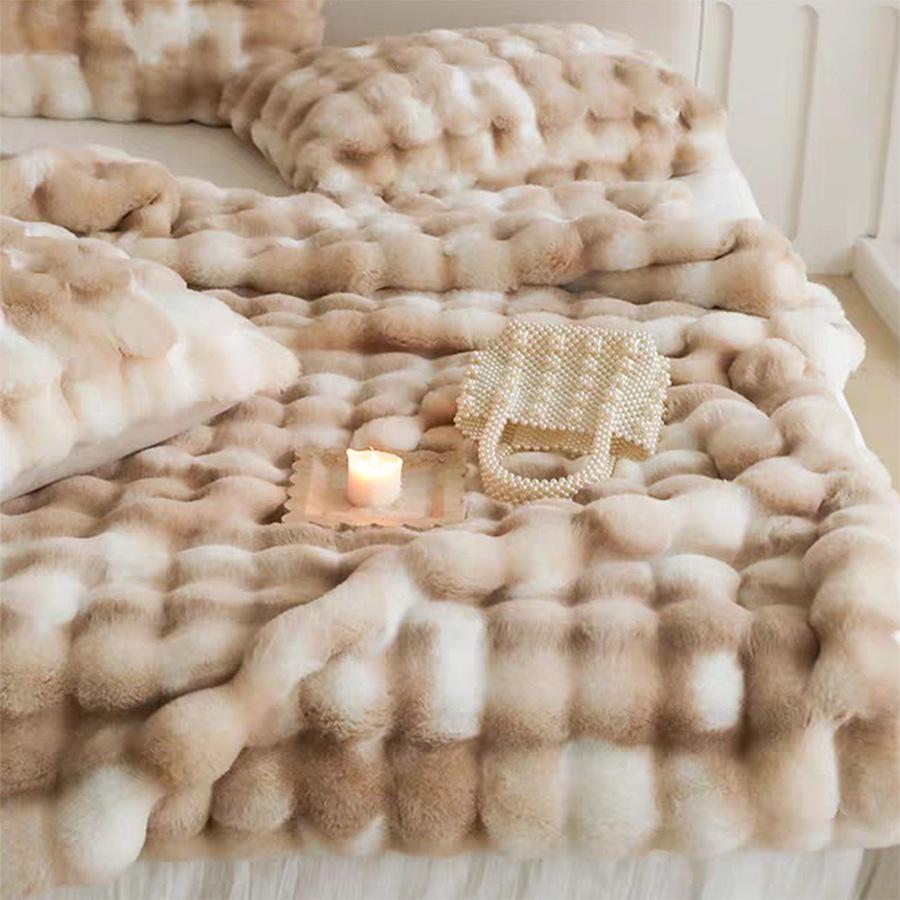 Luxurious Double-Layer Rabbit Fur Blanket: Otter-Soft Plush, Versatile Sofa Throw