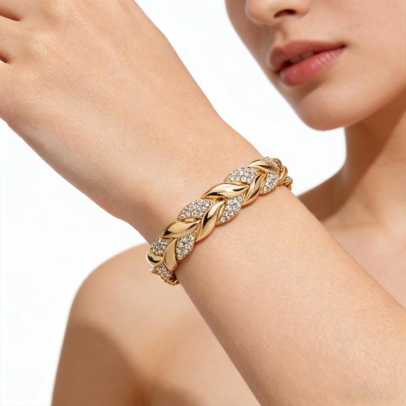 Classical Gold Silver Leaf Design Wrist Chain Alloy Bracelet Comfortable Wrist Bangle Jewelry for Various Occasions