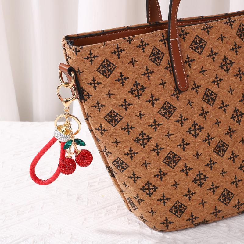 Creative Alloy Diamond Inlaid Red Cherry Keychain Fashion Simulation Fruit Keychain Exquisite Bag Decoration Accessories Gifts