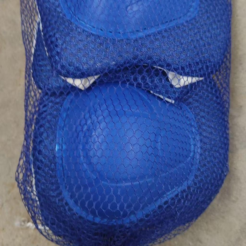 Children's Six-Piece Protective Gear Set for Roller Skating, Ice Skating, Skateboarding, and Cycling - Includes Knee Pads and Hand Guards