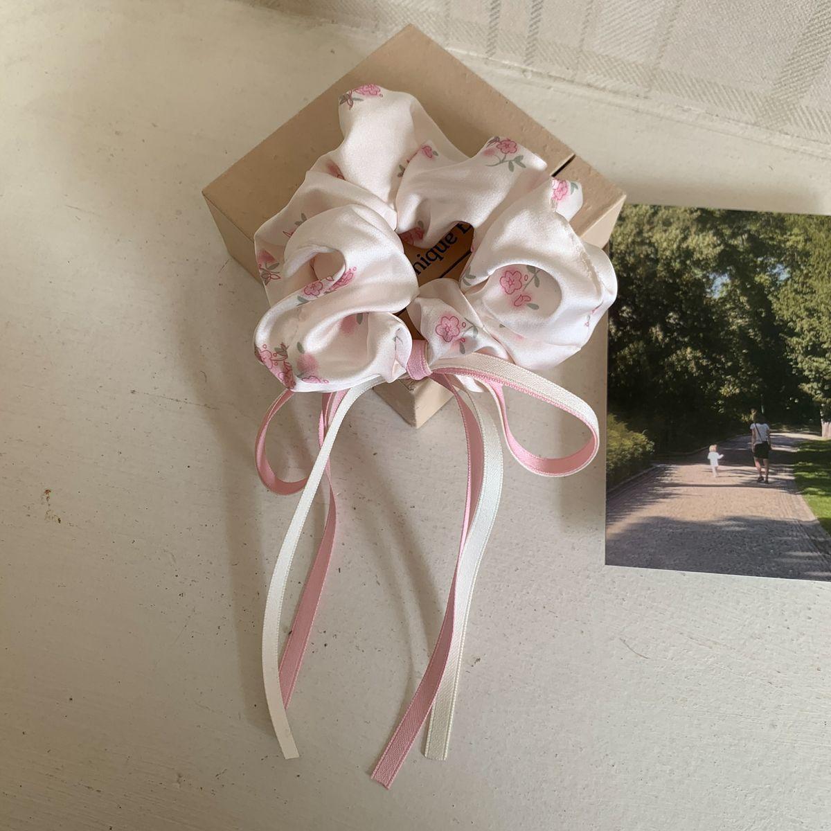 

Satin Floral Bow Headband Sweet Girl Double Ponytail Large Intestine Headband Hair Accessory розовый