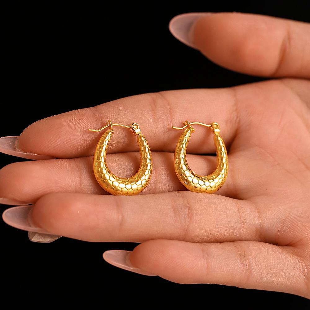 Qiong Yao Gold-Plated Stainless Steel U-Shaped Horseshoe Earrings