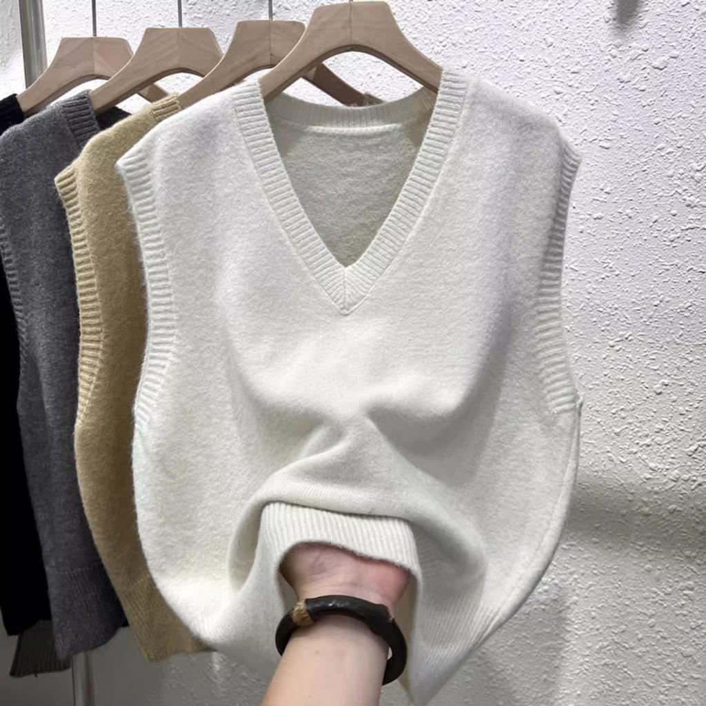 Women Sweater Vest Solid Vintage Casual Spring V-Neck Design Sleeveless Vest Elegant Waistcoats
