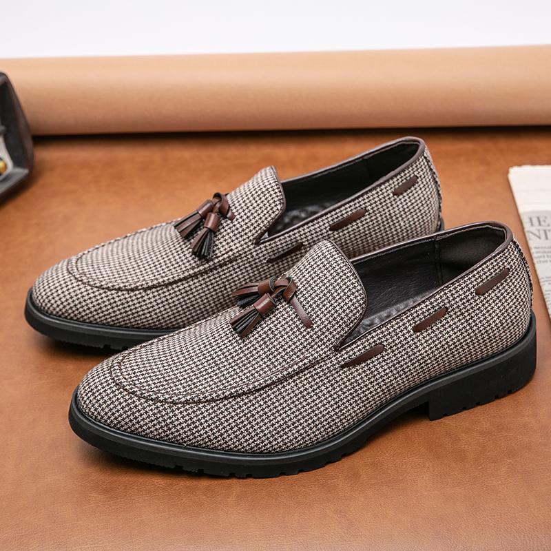 Fashion Luxury Brand Suede Loafers Men's Tassel Slip-On Fashion Platform High Quality Moccasin Casual Shoes Wedding Men's Formal Dress