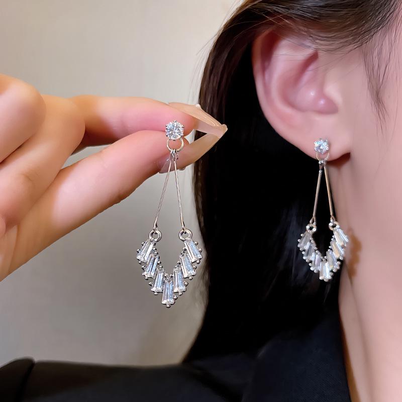 Korean-Style Diamond Tassel Bow Earrings - Elegant Long Earrings for All Occasions